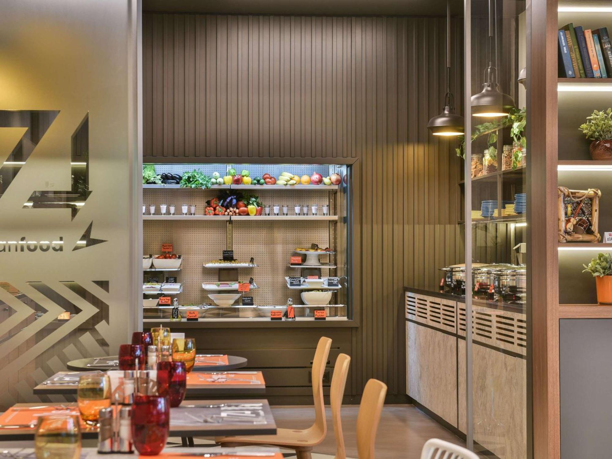 Ibis Baku City Exterior foto